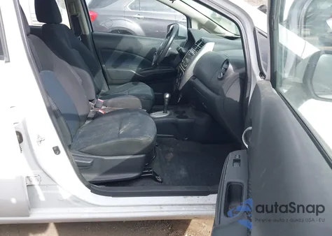 2016 Nissan Versa Note S (Sr)/S Plus/Sl/Sr/Sv z USA, uszkodzony, nr VIN 3N1CE2CP5GL381508